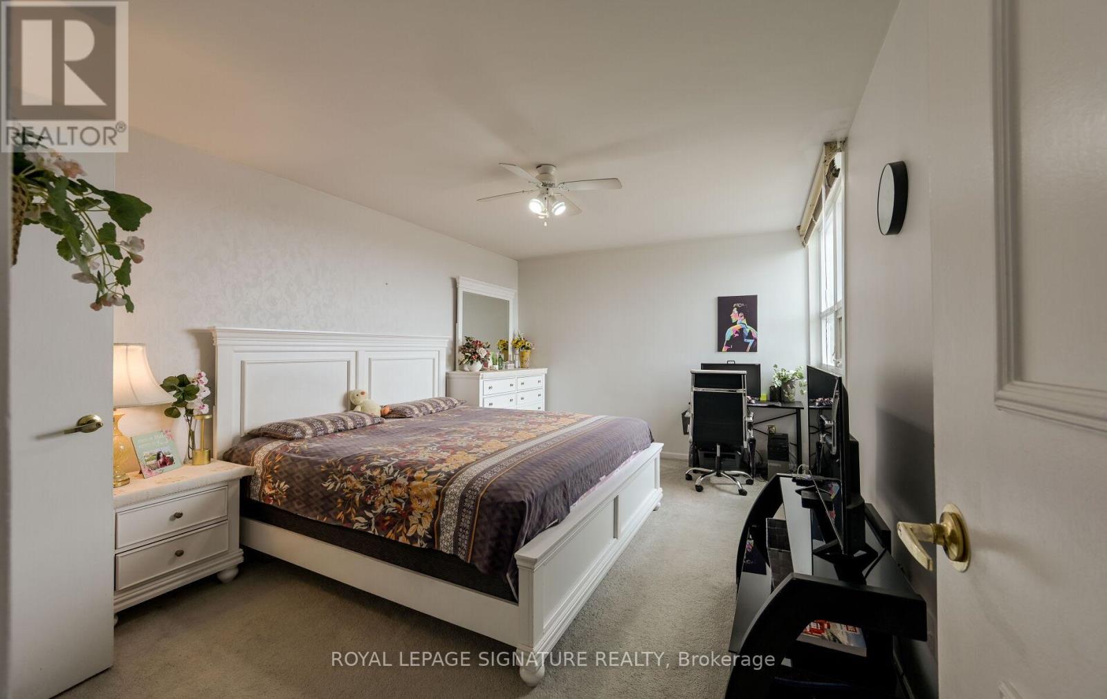 1207 - 2323 Confederation Parkway, Mississauga (Cooksville), Ontario  L5B 1R6 - Photo 32 - W12217094