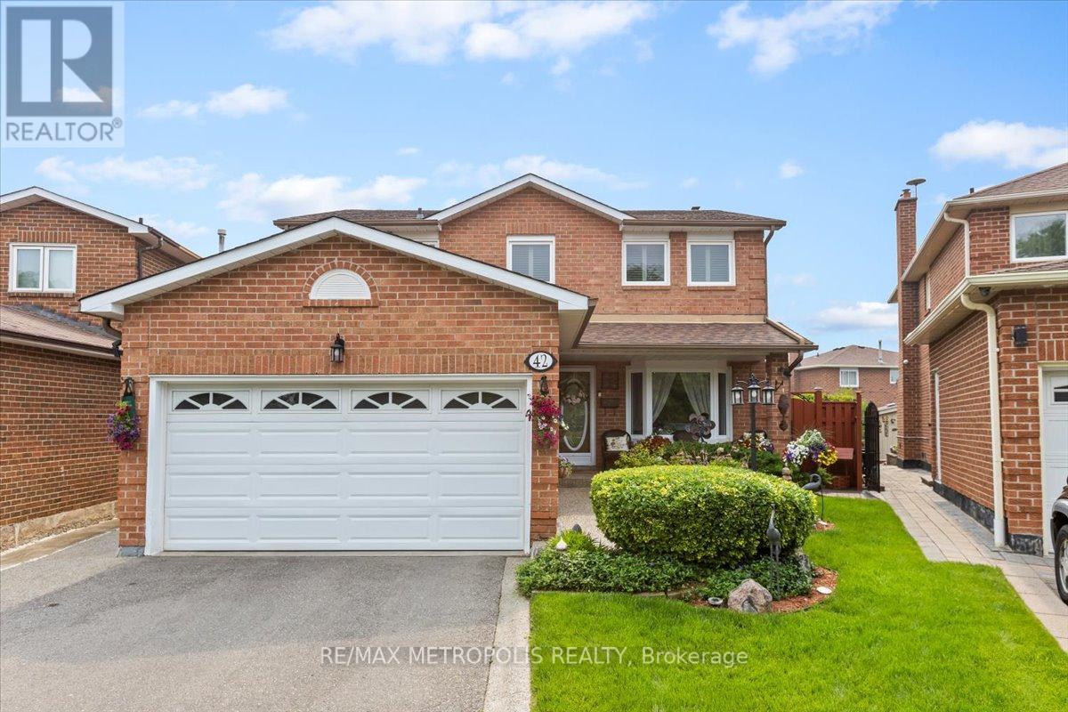 42 SILVERSTREAM ROAD, Brampton, Ontario