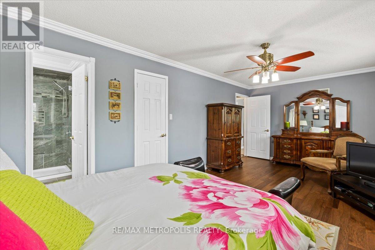 42 Silverstream Road, Brampton, Ontario  L6Z 3W4 - Photo 17 - W12217102
