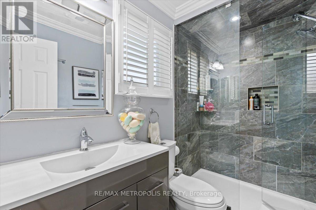 42 Silverstream Road, Brampton, Ontario  L6Z 3W4 - Photo 18 - W12217102