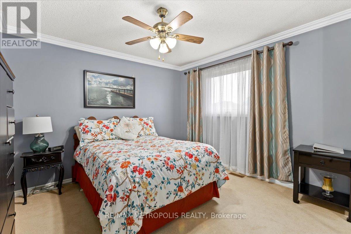 42 Silverstream Road, Brampton, Ontario  L6Z 3W4 - Photo 20 - W12217102