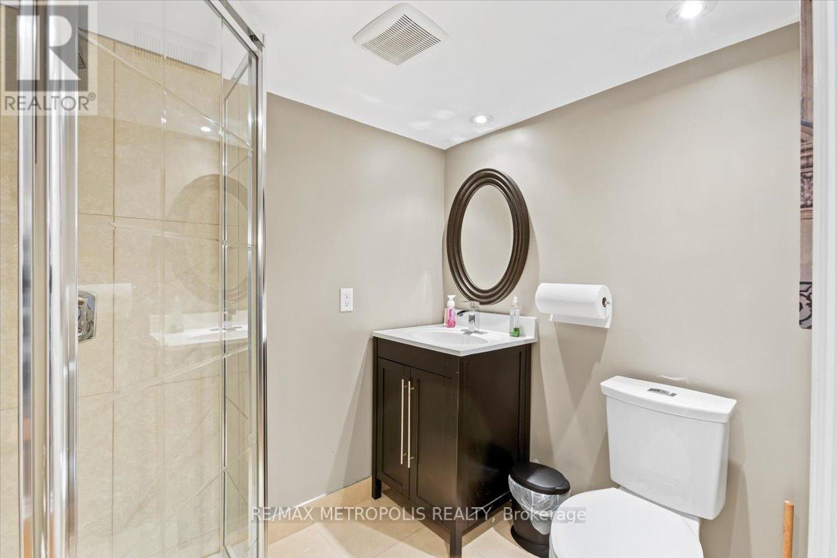 42 Silverstream Road, Brampton, Ontario  L6Z 3W4 - Photo 25 - W12217102