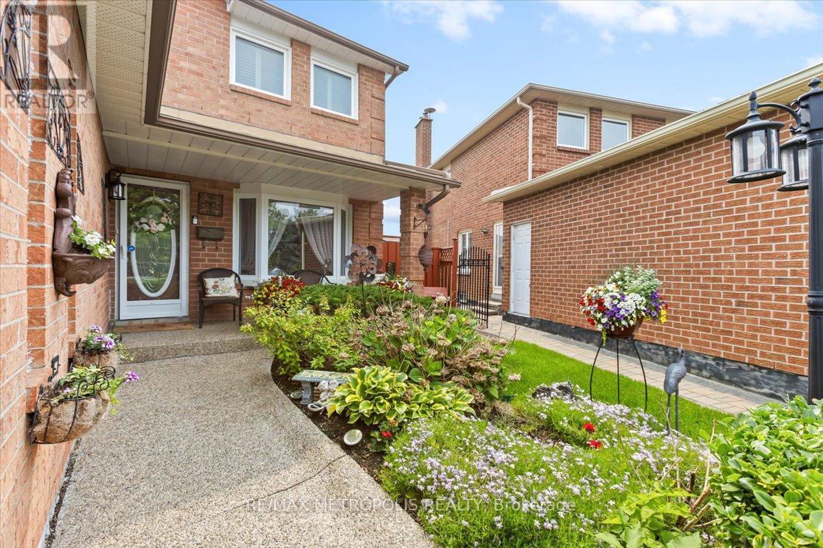 42 Silverstream Road, Brampton, Ontario  L6Z 3W4 - Photo 27 - W12217102