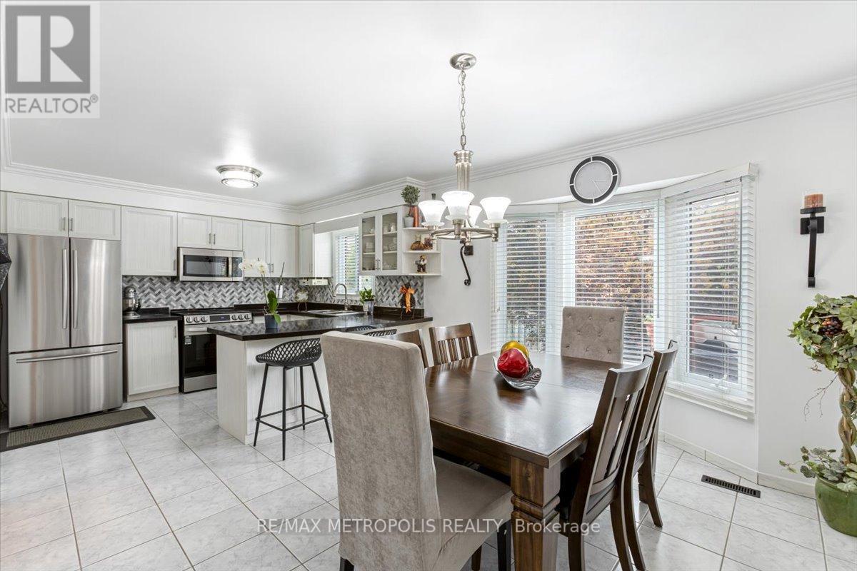 42 Silverstream Road, Brampton, Ontario  L6Z 3W4 - Photo 7 - W12217102