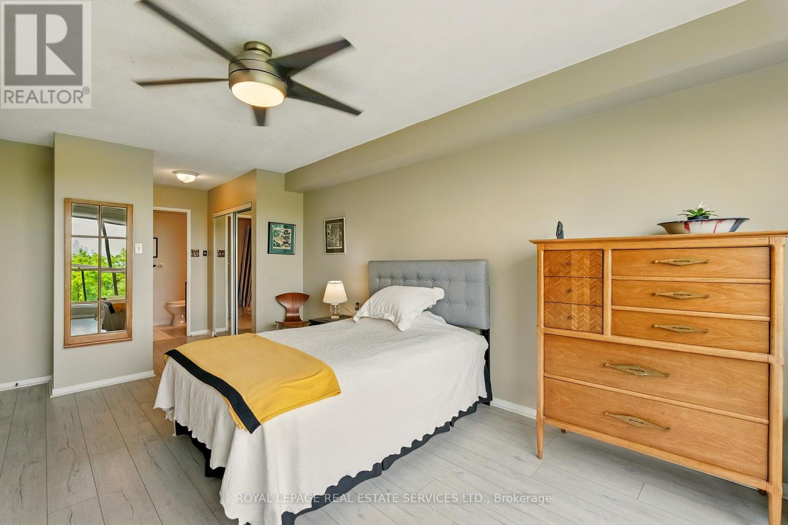 902 - 2155 Burnhamthorpe Road W, Mississauga (Erin Mills), Ontario  L5L 5P4 - Photo 28 - W12217112