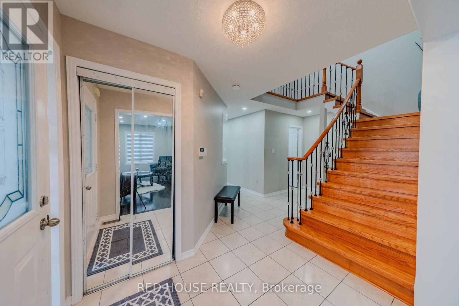 46 Passfield Trail, Brampton (Bram East), Ontario  L6P 1T8 - Photo 10 - W12217127