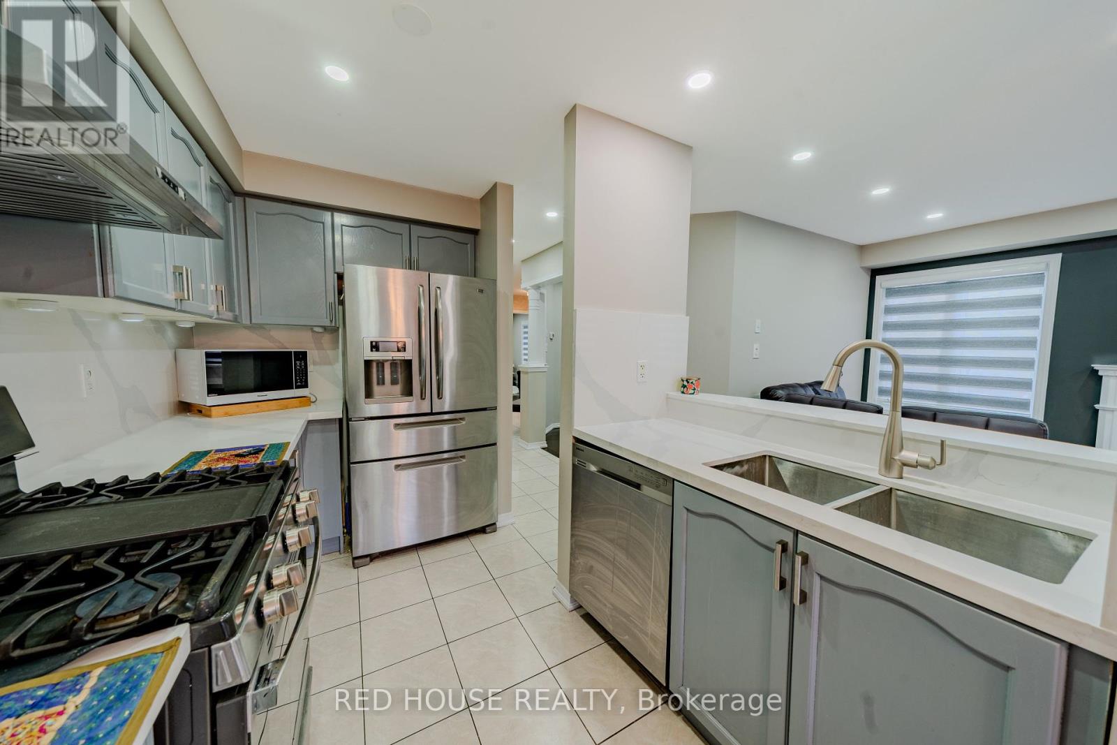 46 Passfield Trail, Brampton (Bram East), Ontario  L6P 1T8 - Photo 30 - W12217127