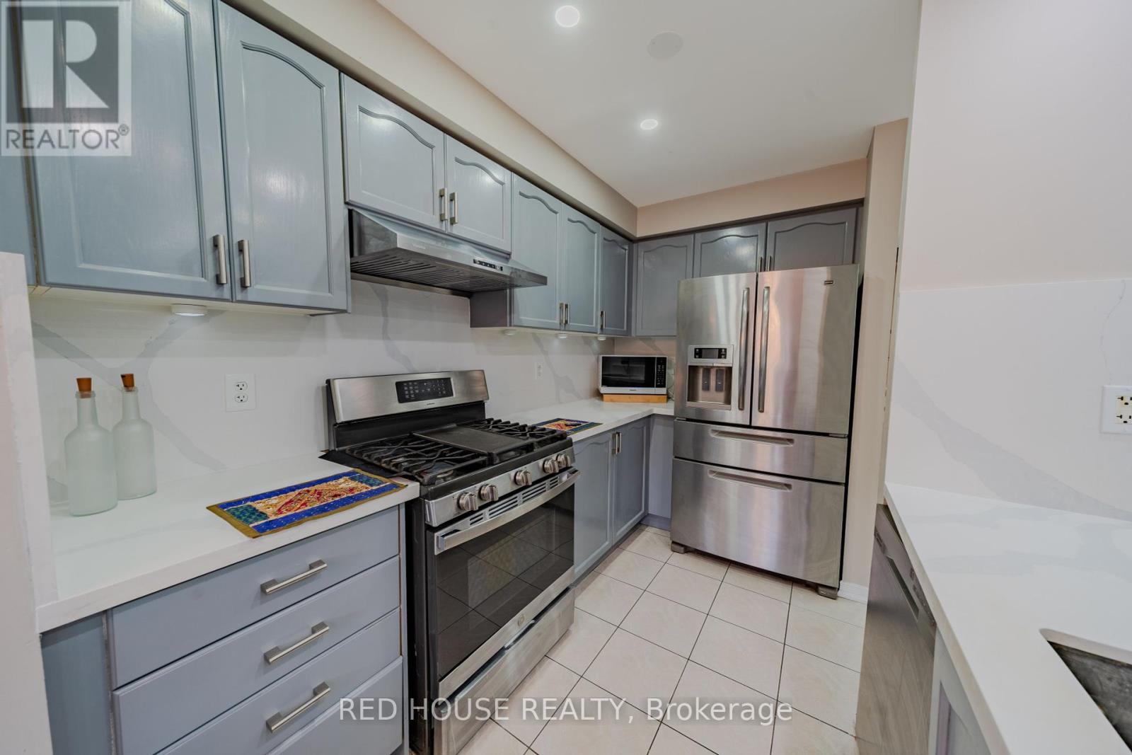 46 Passfield Trail, Brampton (Bram East), Ontario  L6P 1T8 - Photo 31 - W12217127