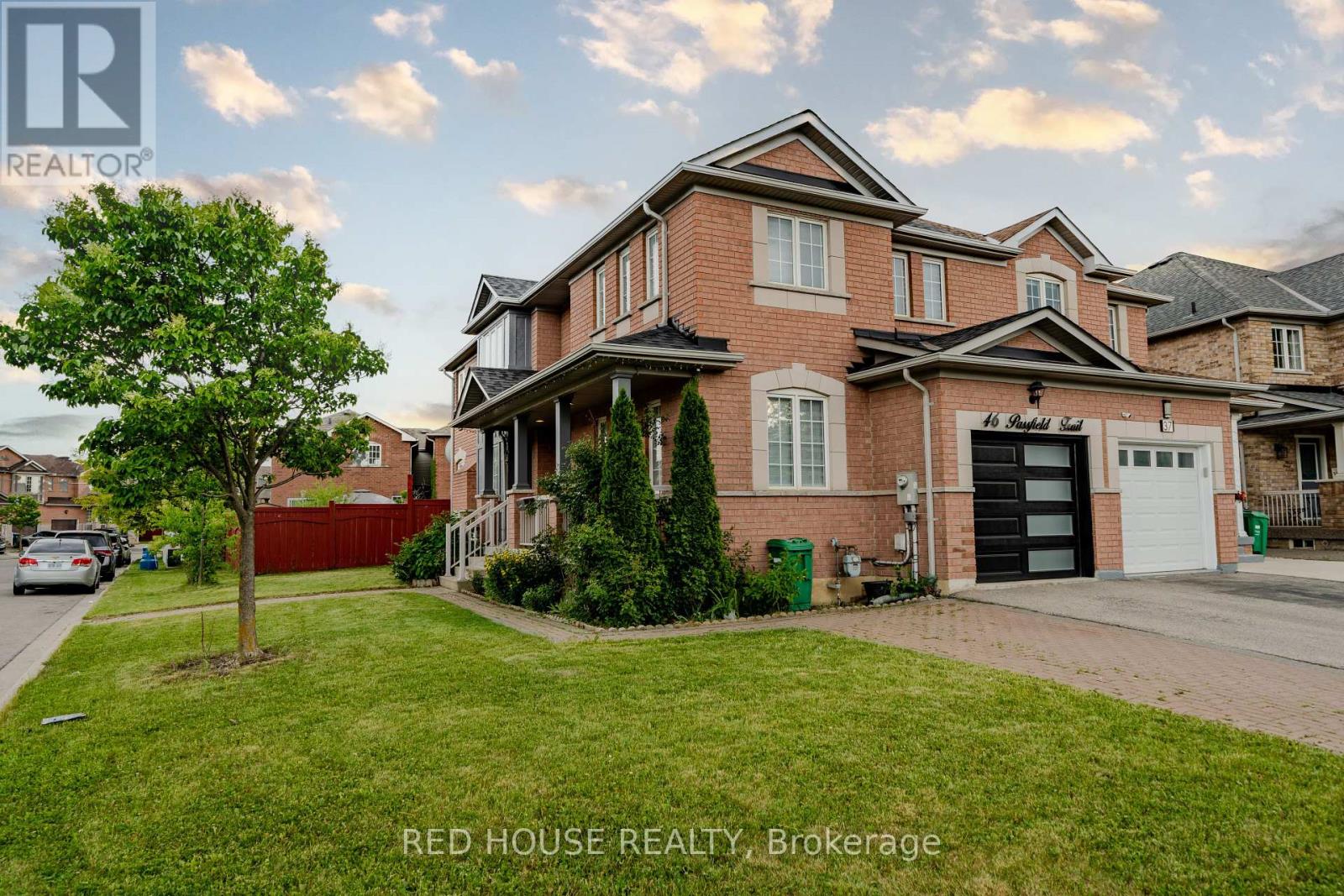 46 Passfield Trail, Brampton (Bram East), Ontario  L6P 1T8 - Photo 4 - W12217127