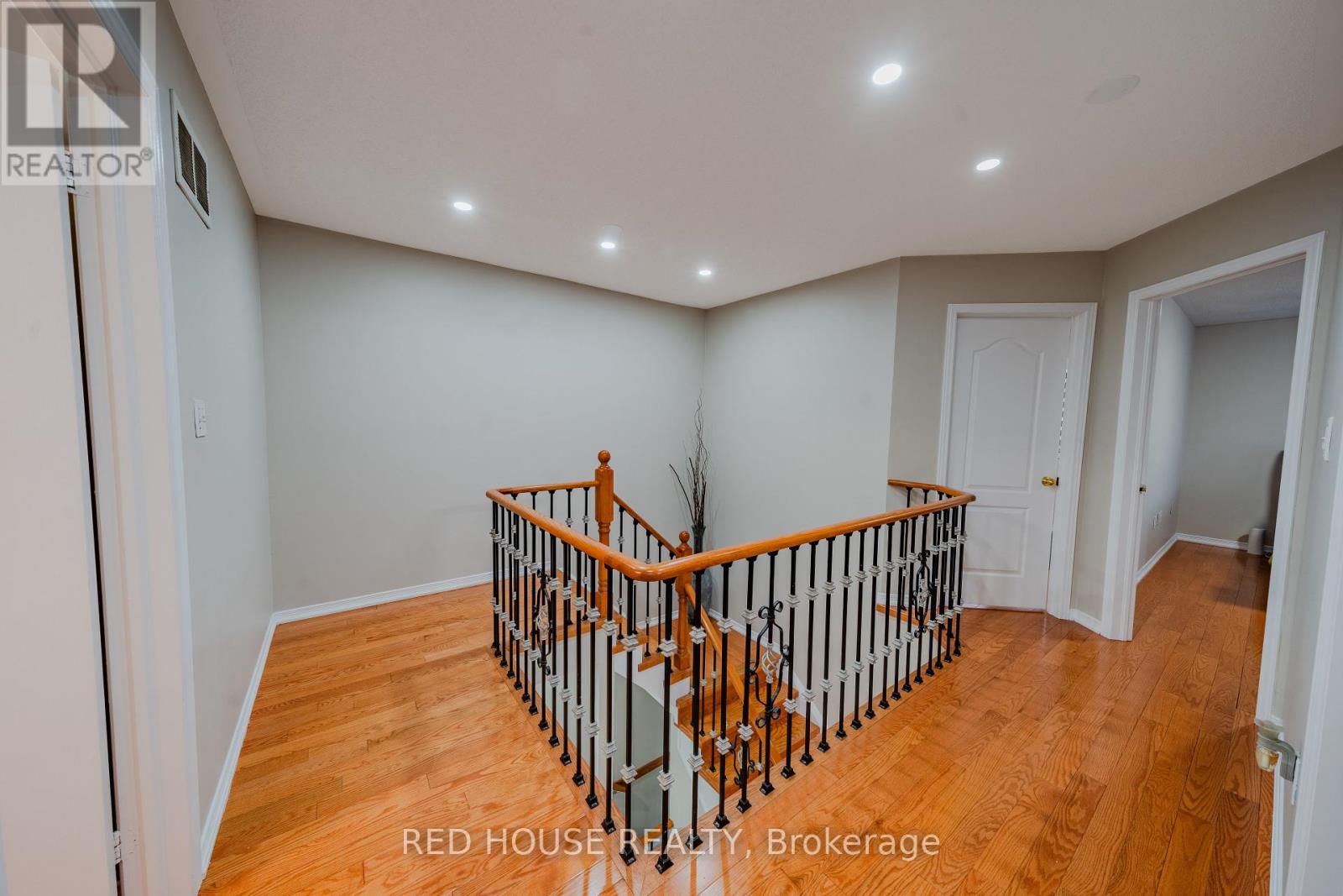 46 Passfield Trail, Brampton (Bram East), Ontario  L6P 1T8 - Photo 40 - W12217127
