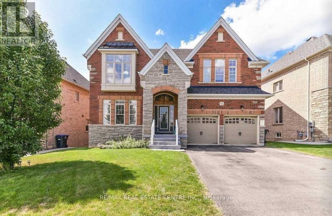 12 FORT WILLIAMS DRIVE, Brampton, Ontario
