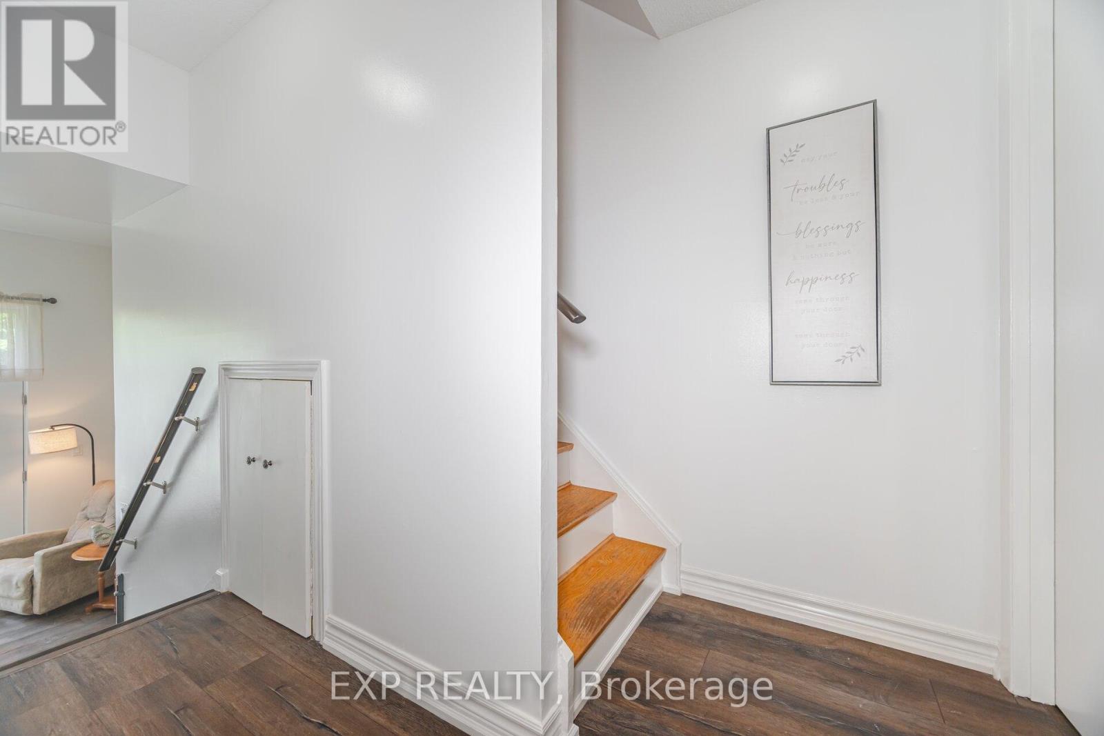 136 Darras Court, Brampton, Ontario  L6T 1W7 - Photo 22 - W12217155
