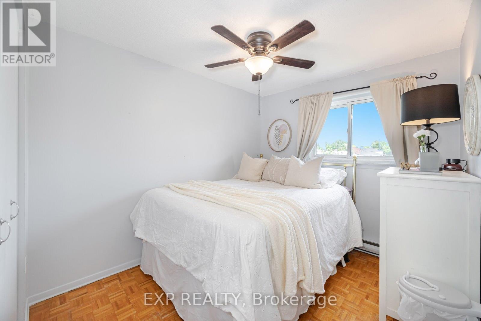 136 Darras Court, Brampton, Ontario  L6T 1W7 - Photo 26 - W12217155