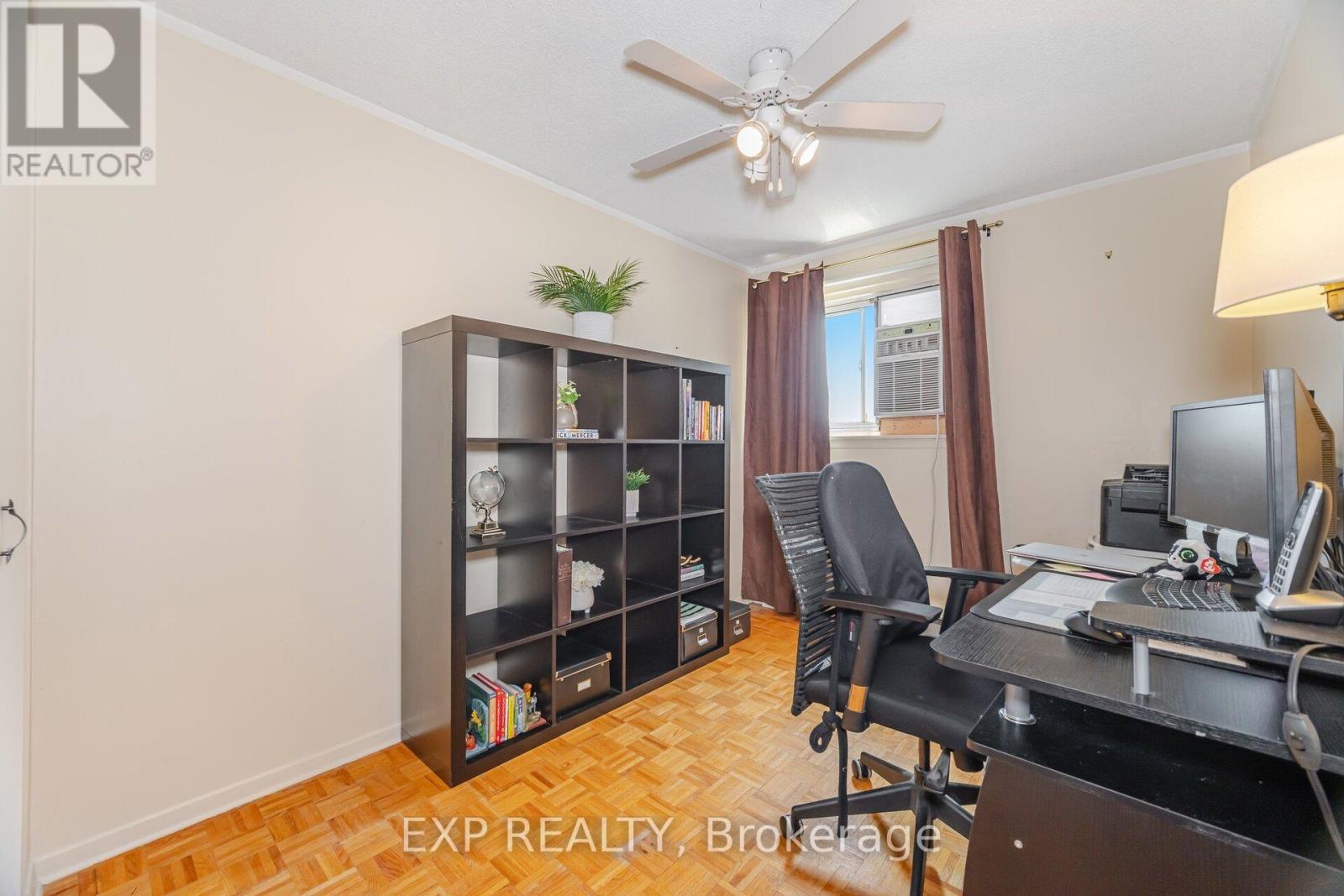 136 Darras Court, Brampton, Ontario  L6T 1W7 - Photo 29 - W12217155