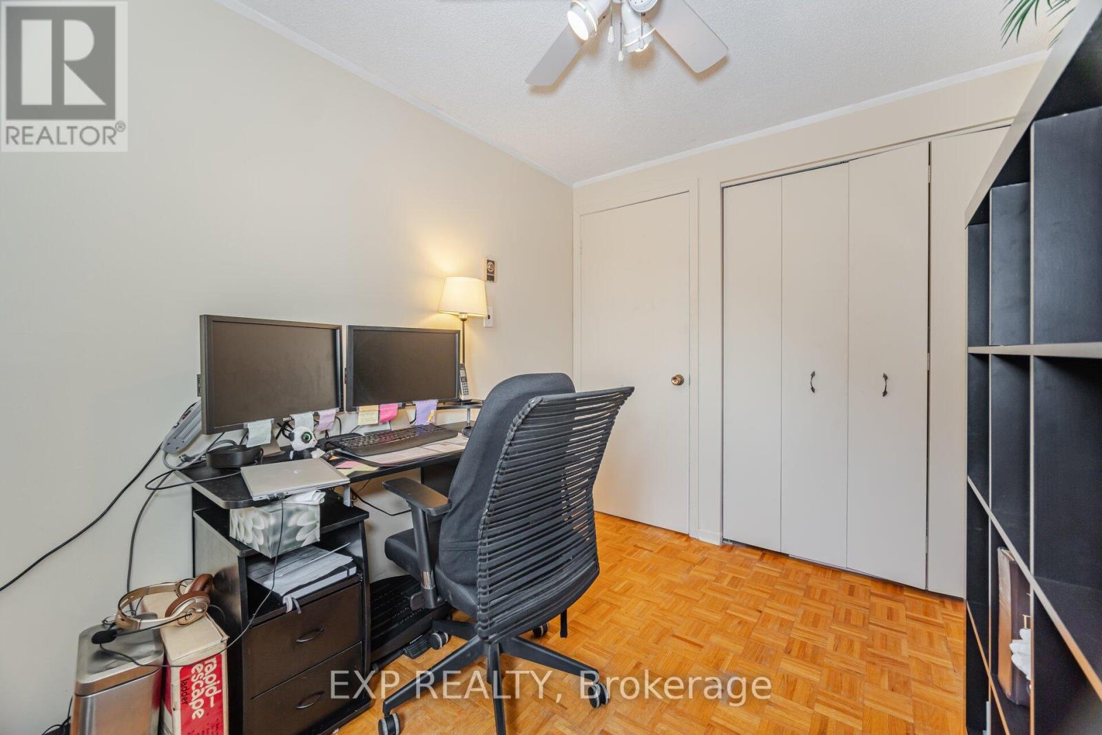 136 Darras Court, Brampton, Ontario  L6T 1W7 - Photo 30 - W12217155