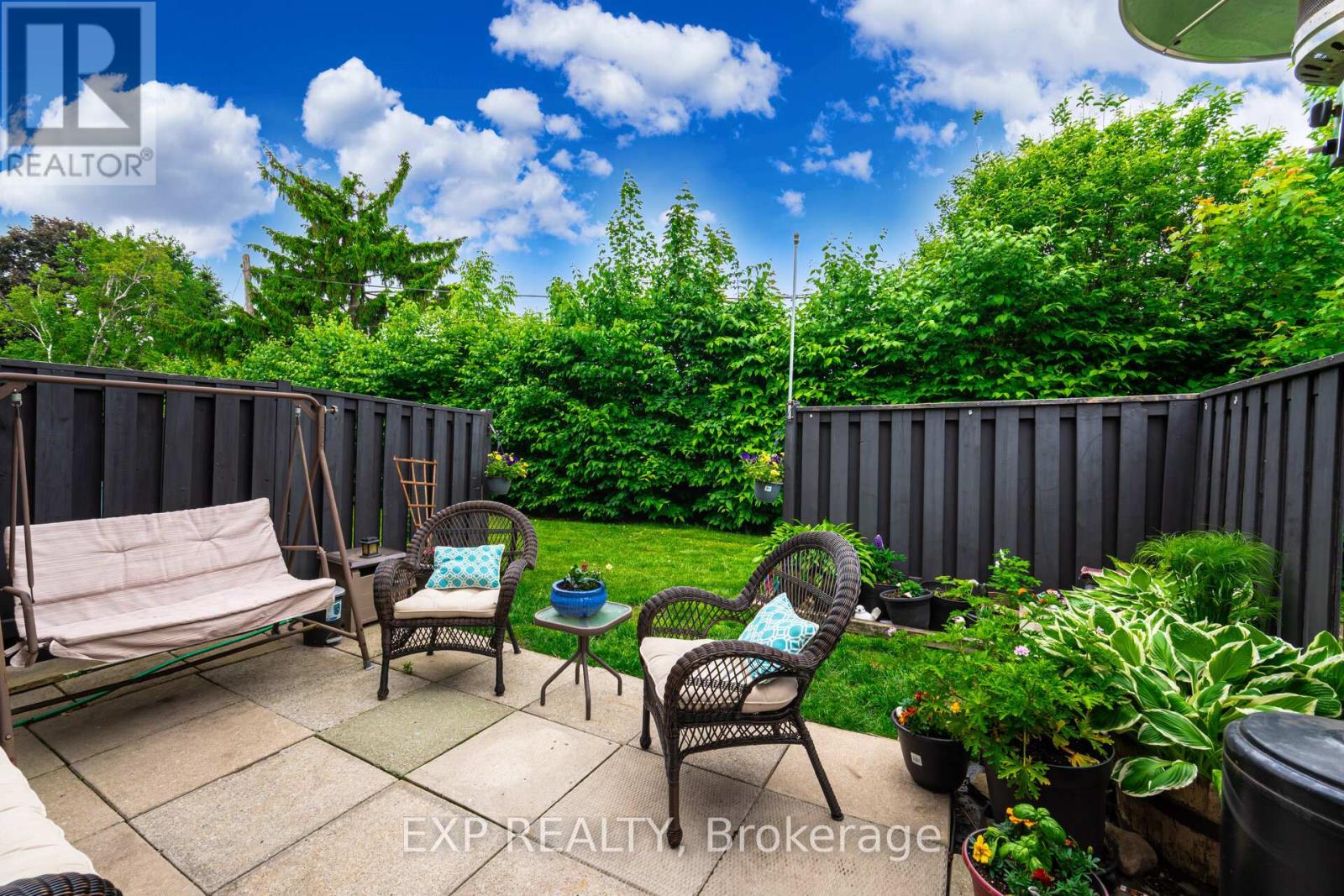 136 Darras Court, Brampton, Ontario  L6T 1W7 - Photo 37 - W12217155