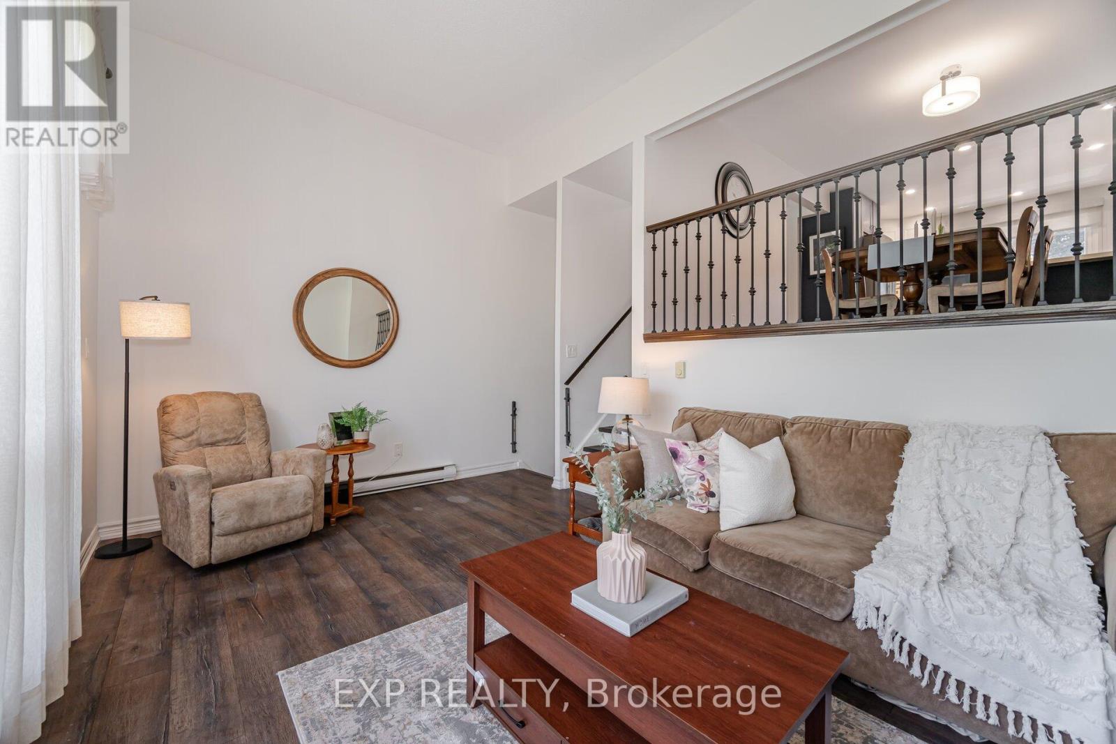 136 Darras Court, Brampton, Ontario  L6T 1W7 - Photo 9 - W12217155