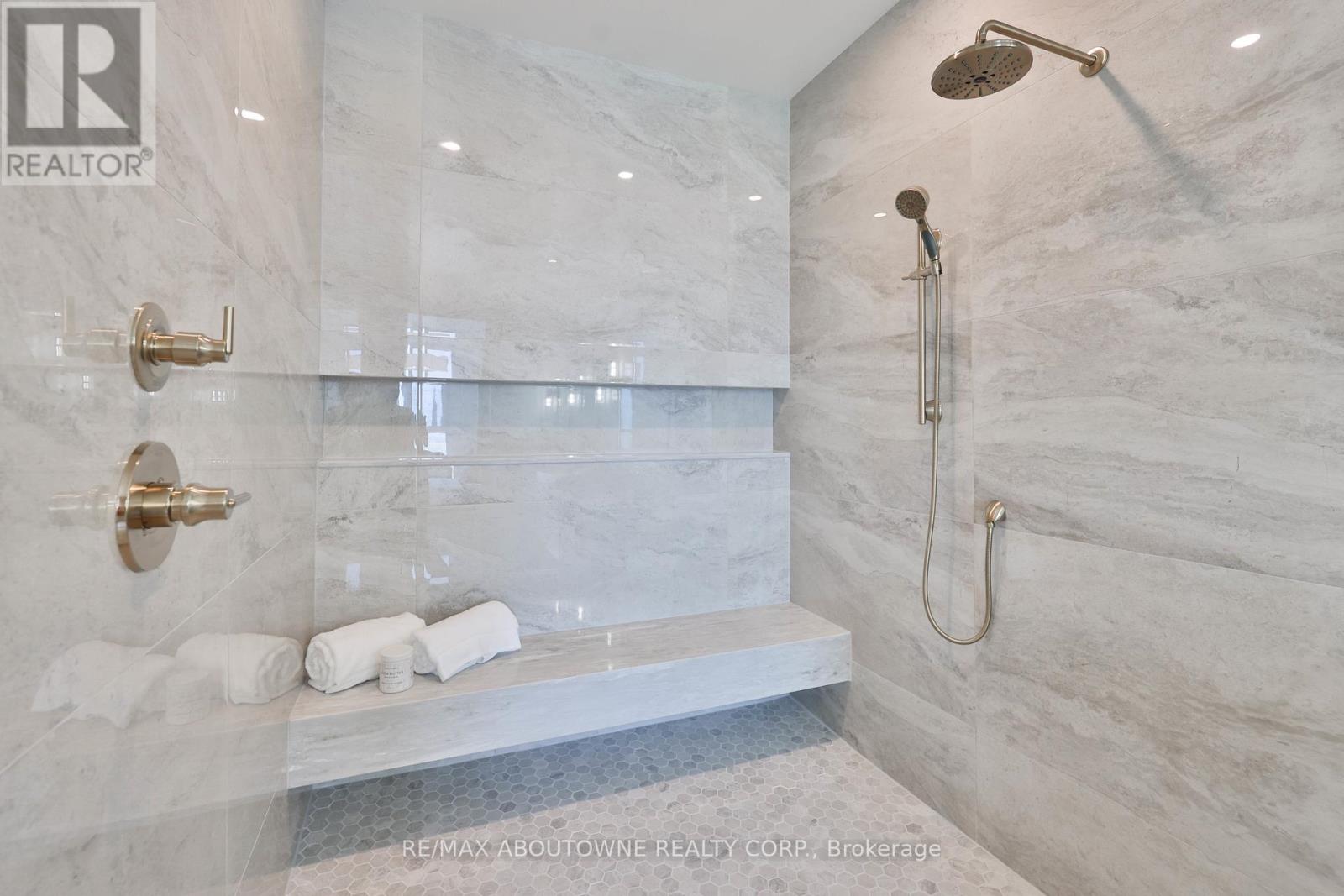 2201 - 2007 James Street, Burlington (Brant), Ontario  L7R 0G7 - Photo 25 - W12217161