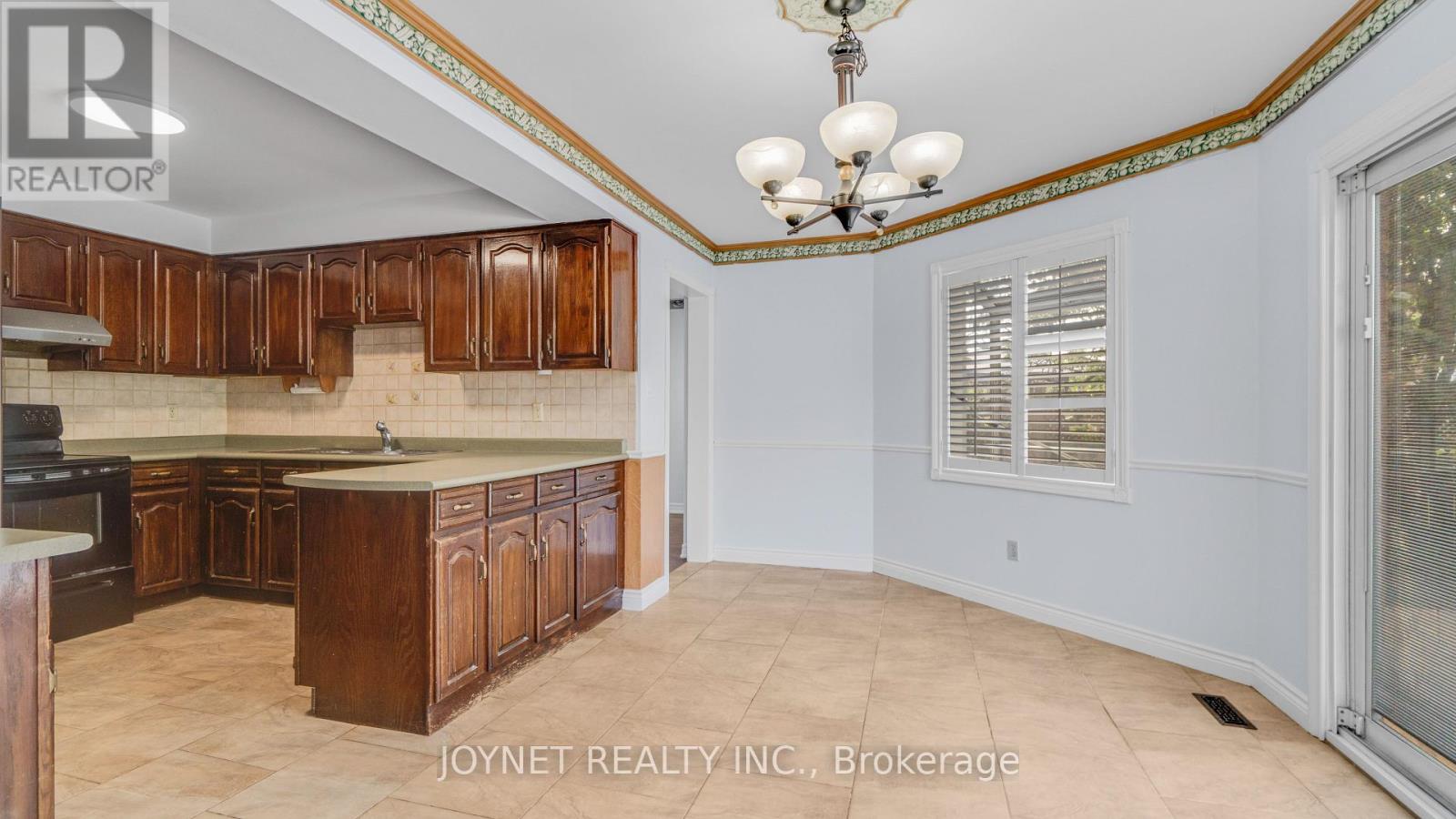 43 Castlehill Road, Vaughan, Ontario  L6A 1N8 - Photo 13 - N12131629