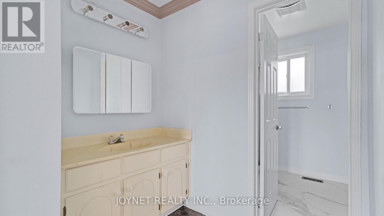 43 Castlehill Road, Vaughan, Ontario  L6A 1N8 - Photo 26 - N12131629