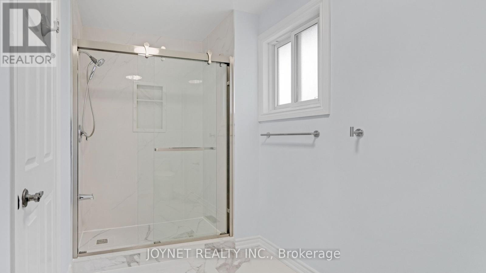 43 Castlehill Road, Vaughan, Ontario  L6A 1N8 - Photo 28 - N12131629