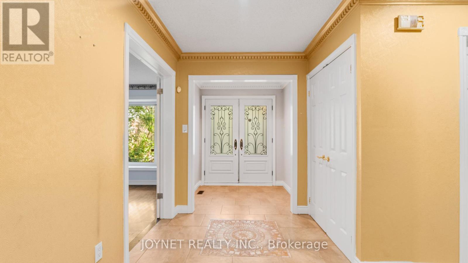43 Castlehill Road, Vaughan, Ontario  L6A 1N8 - Photo 6 - N12131629