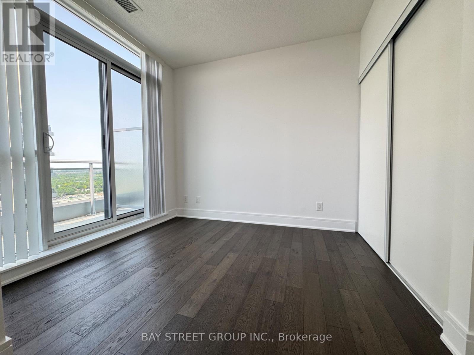 2007 - 9205 Yonge Street, Richmond Hill, Ontario  L4C 1V5 - Photo 17 - N12214618