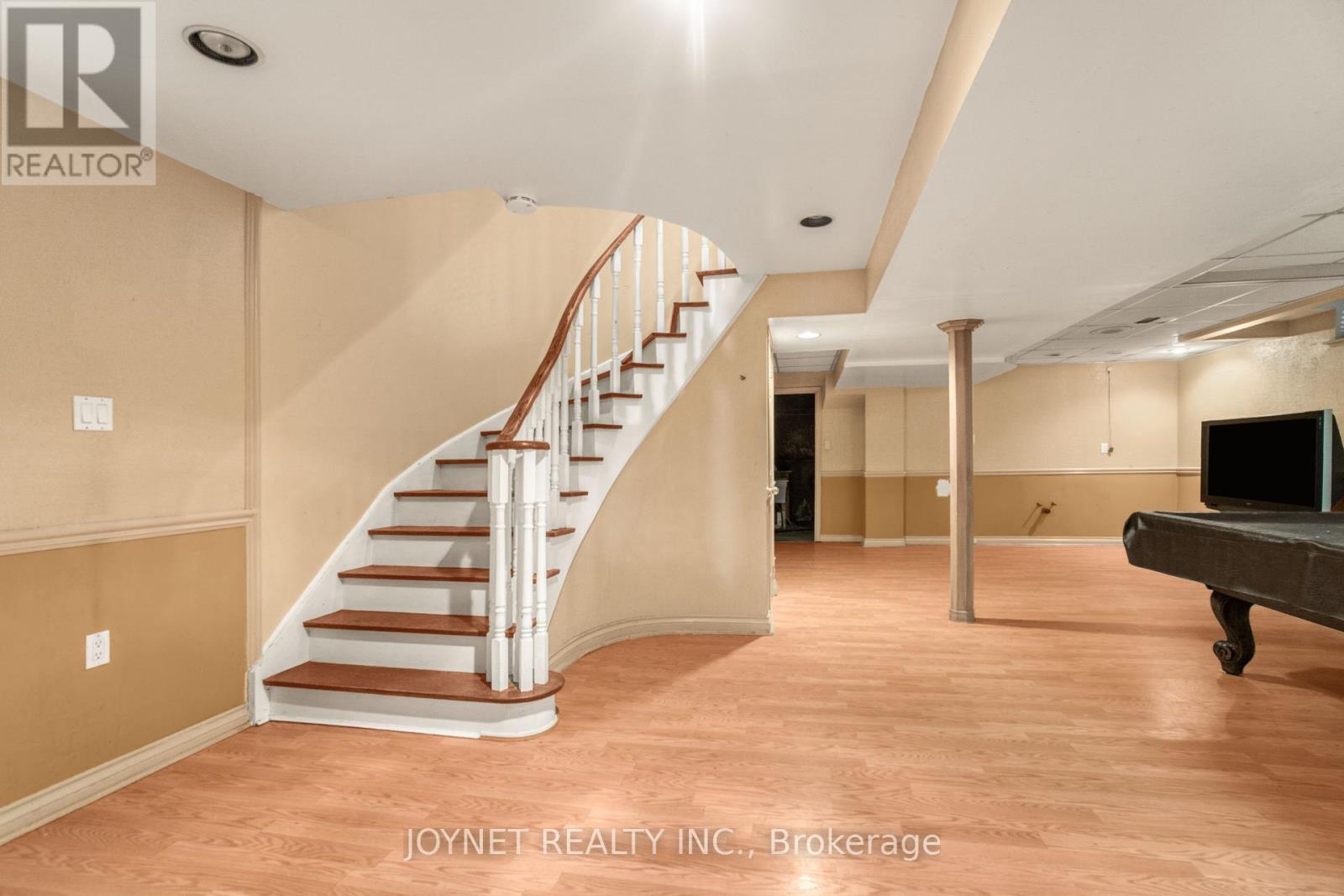 43 Castlehill Road, Vaughan, Ontario  L6A 1N8 - Photo 34 - N12131629