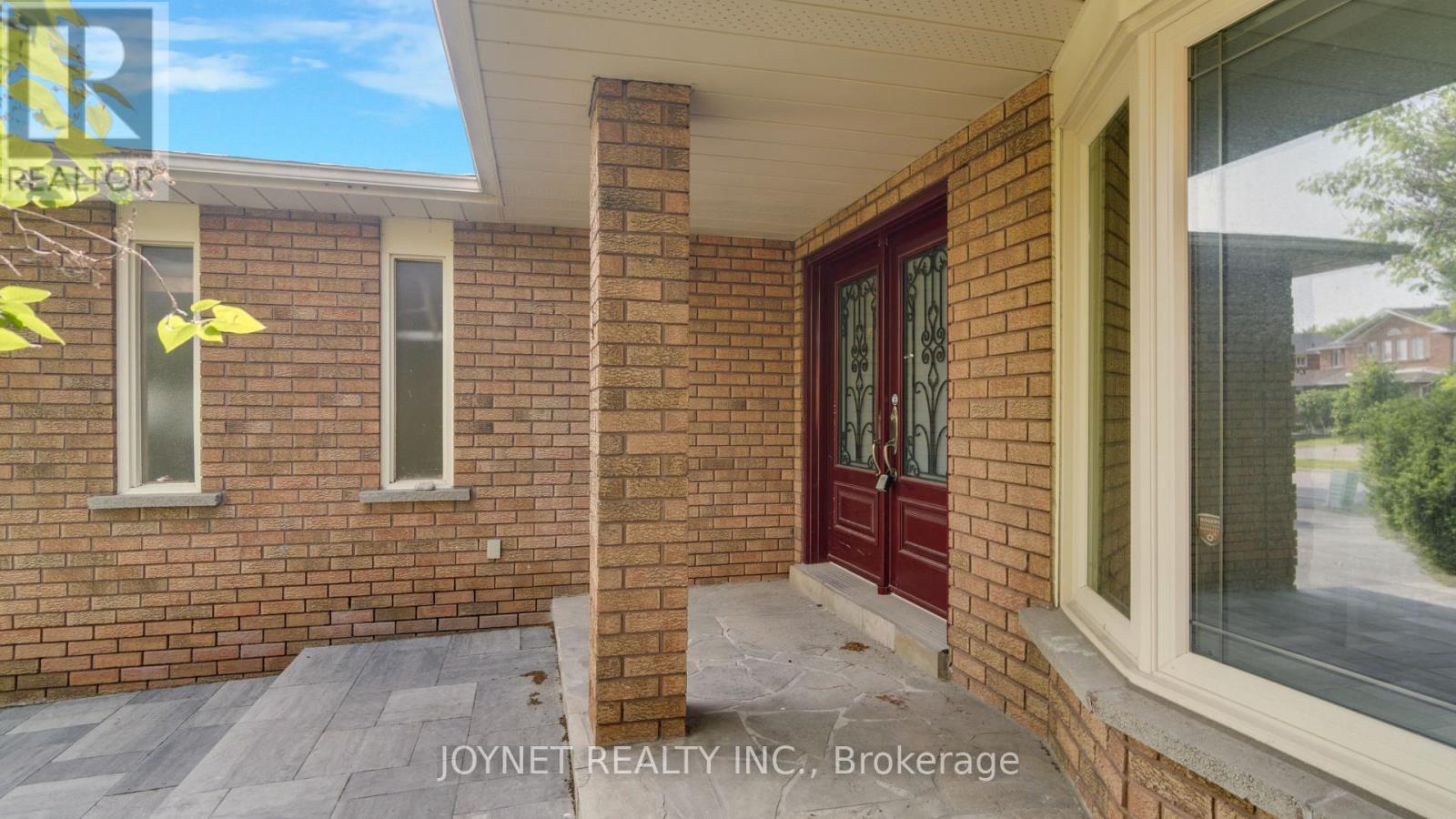 43 Castlehill Road, Vaughan, Ontario  L6A 1N8 - Photo 3 - N12131629