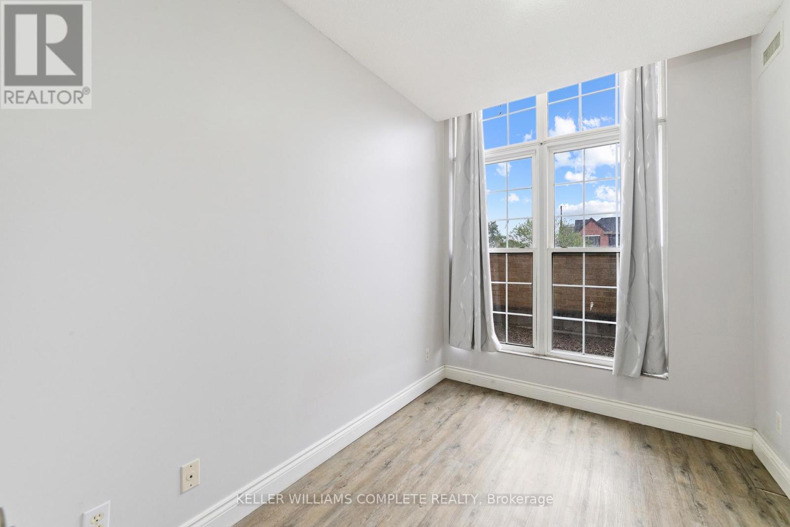 106 - 135 James Street S, Hamilton (Durand), Ontario  L8P 2Z6 - Photo 5 - X12217098