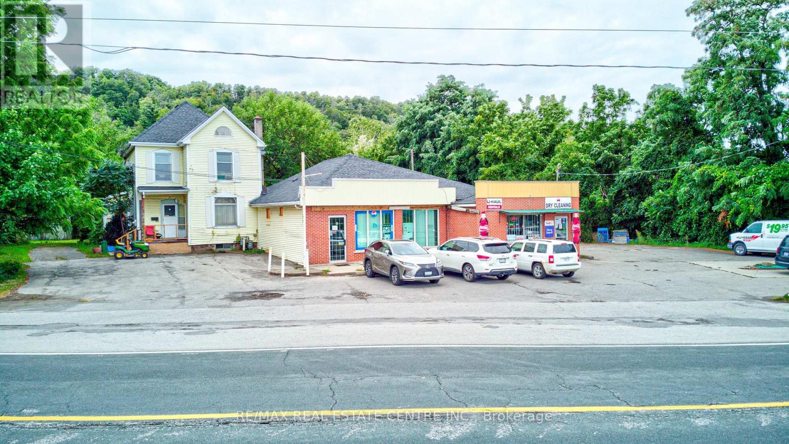 407-409 Main Street W, Grimsby (Grimsby West), Ontario  L3M 1T1 - Photo 1 - X12217129