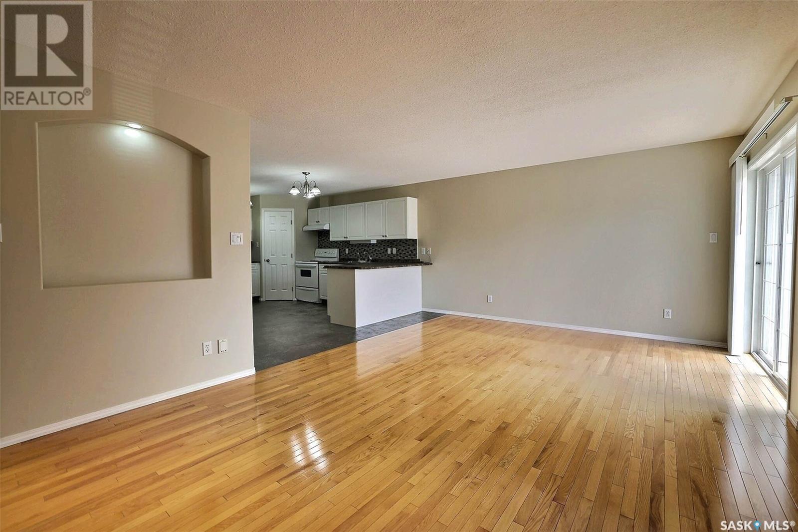 4742 Marigold Drive, Regina, Saskatchewan  S4X 4S2 - Photo 2 - SK009208