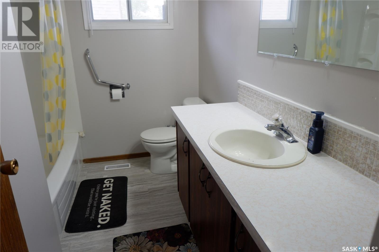 407 3rd Avenue W, Assiniboia, Saskatchewan  S0H 0B0 - Photo 14 - SK009190