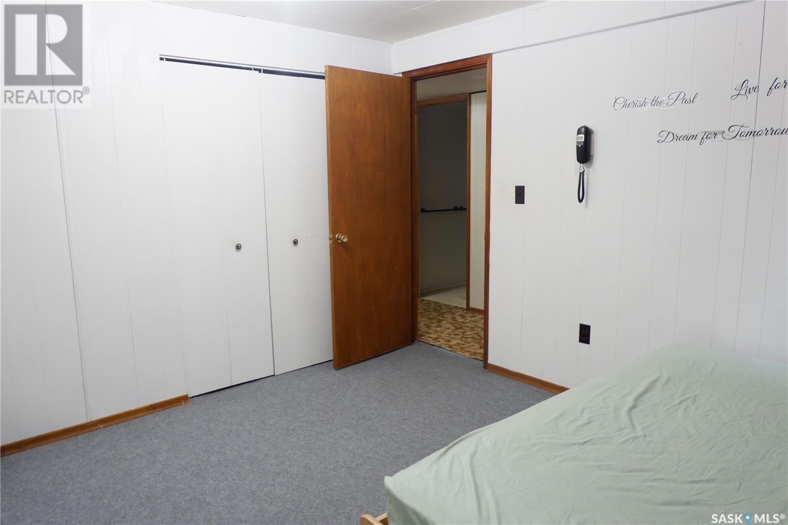 407 3rd Avenue W, Assiniboia, Saskatchewan  S0H 0B0 - Photo 20 - SK009190