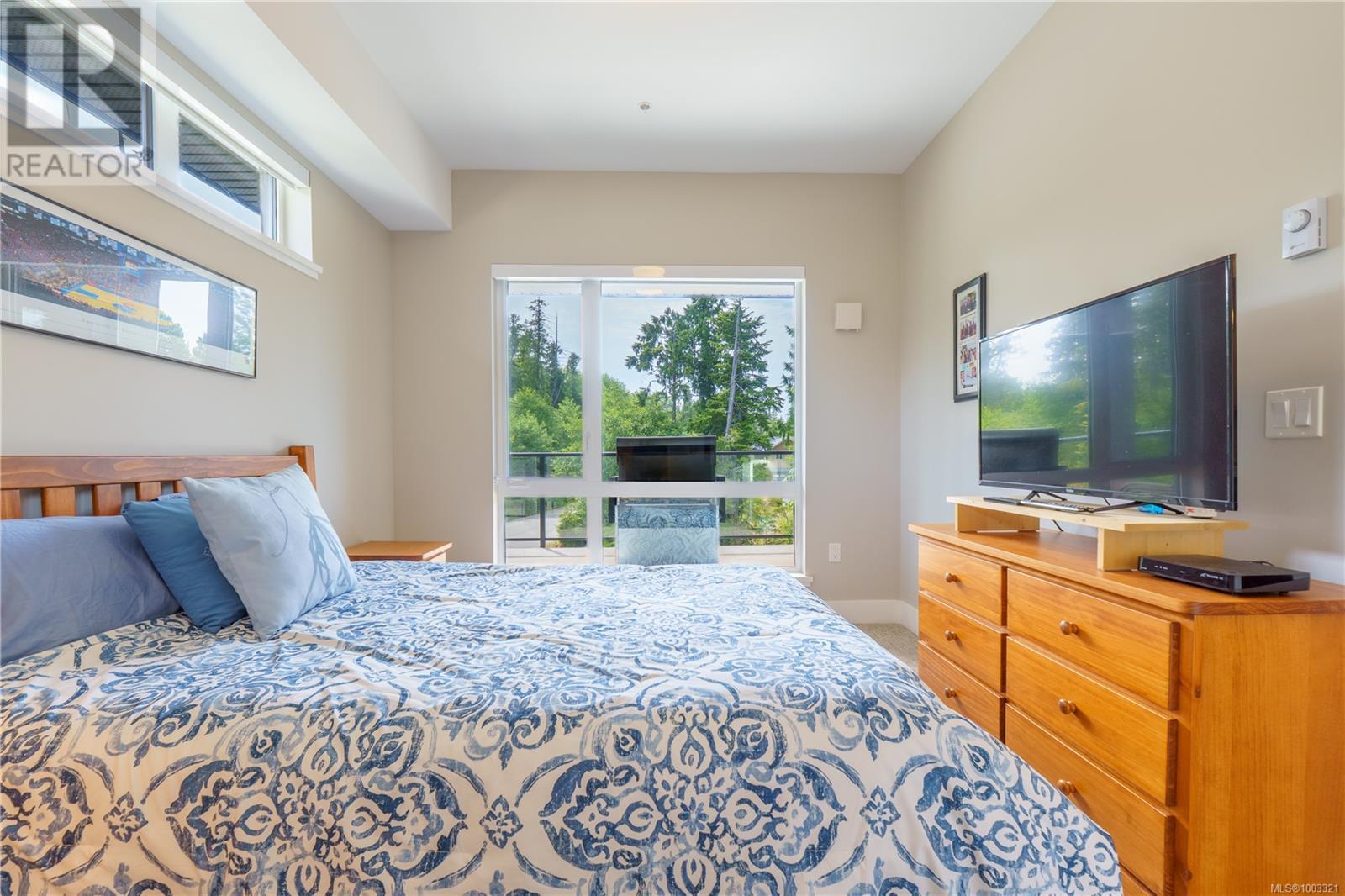 301 700 Yew Wood Rd, Tofino, British Columbia  V0R 3A0 - Photo 12 - 1003321