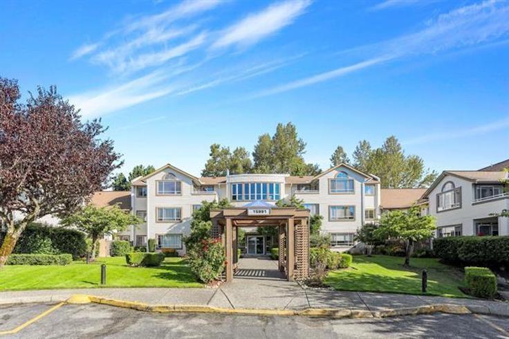 218 15991 THRIFT AVENUE, surrey, British Columbia