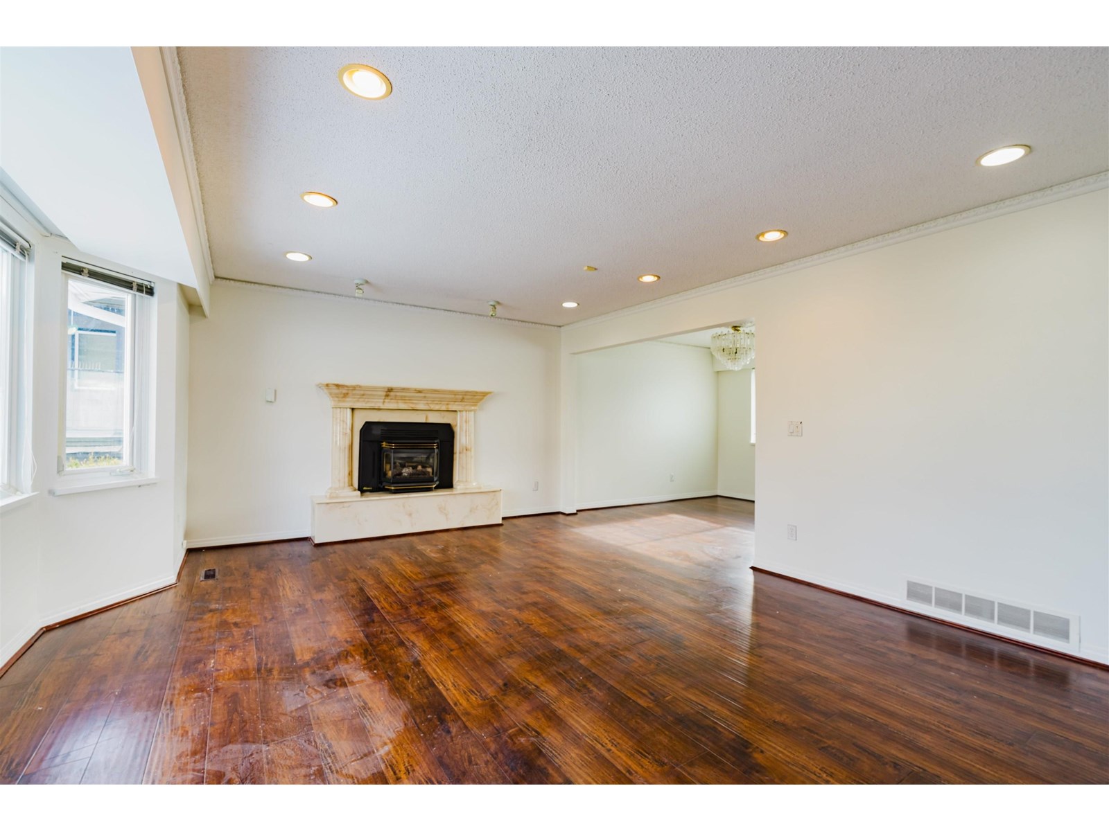 11789 86 Avenue, Delta, British Columbia  V4C 2X5 - Photo 4 - R3014847
