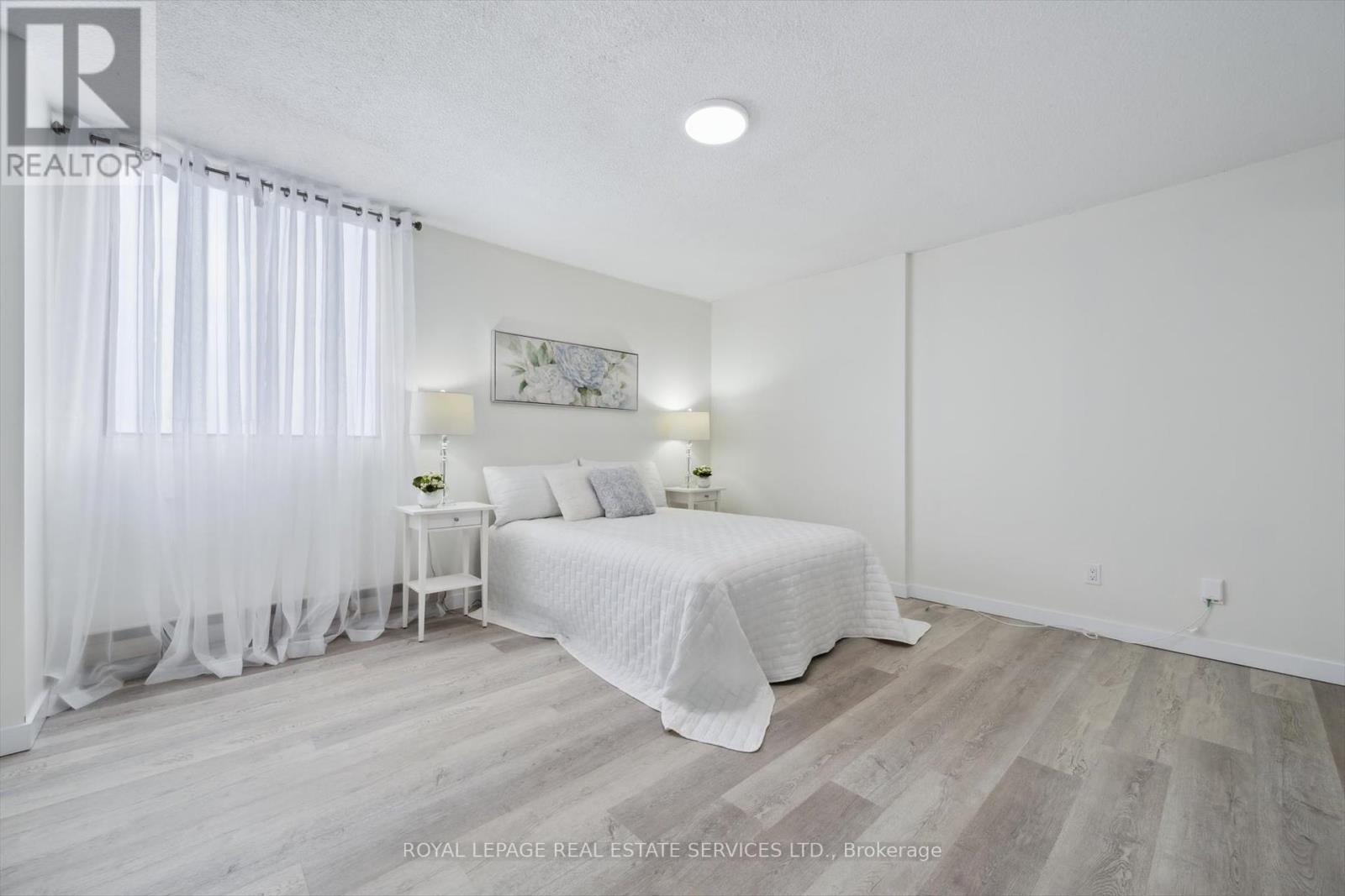 906 - 81 Millside Drive, Milton, Ontario  L9T 3X4 - Photo 14 - W12215851
