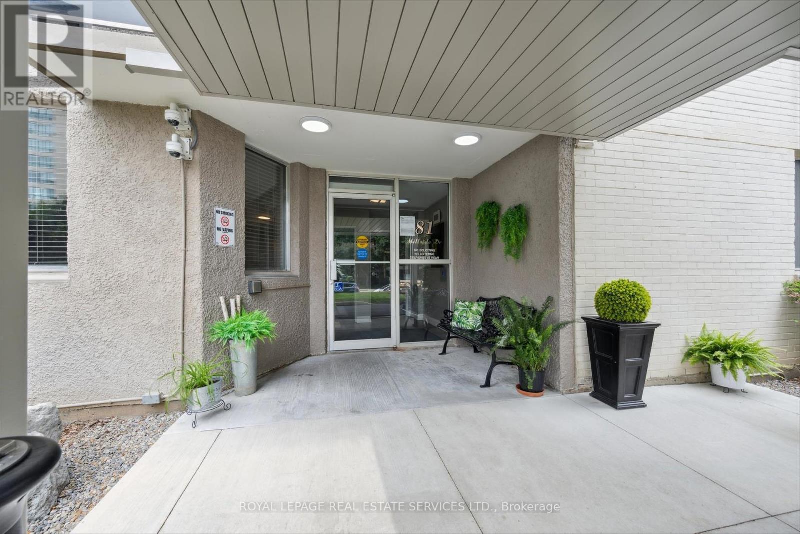 906 - 81 Millside Drive, Milton, Ontario  L9T 3X4 - Photo 2 - W12215851
