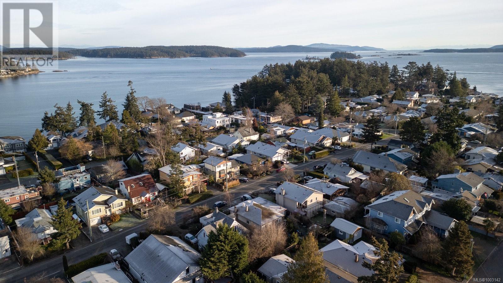 2425 Amelia Ave, Sidney, British Columbia  V8L 2J4 - Photo 6 - 1003142