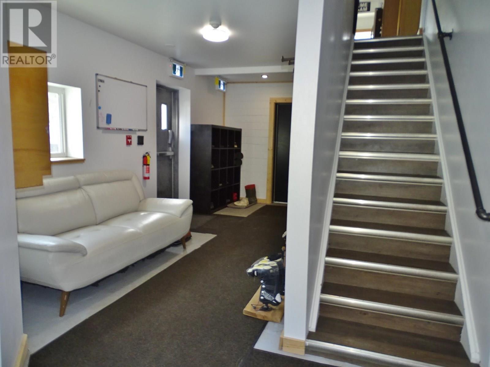 3915 Old Red Mountain Road, Rossland, British Columbia  V0G 1Y0 - Photo 18 - 2477215