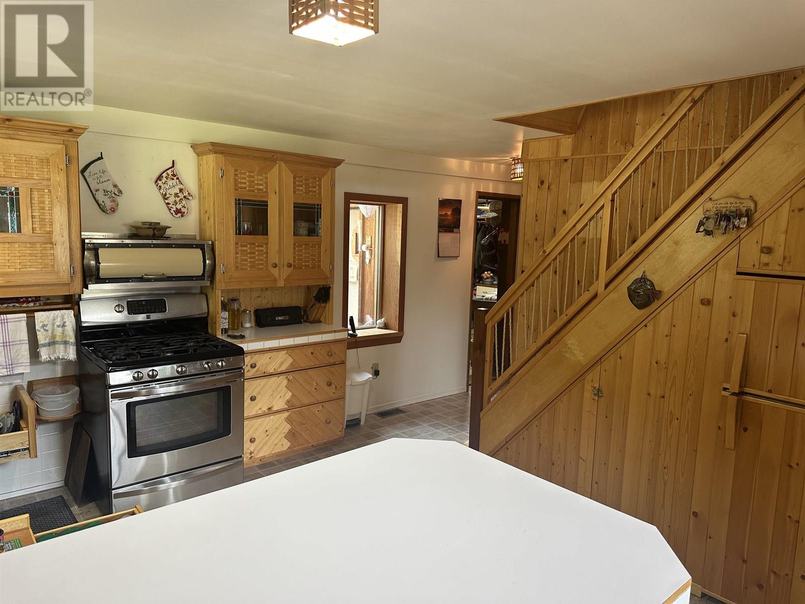 21023 Tompkins Road, Hudsons Hope, British Columbia  V0C 1V0 - Photo 6 - R3014334