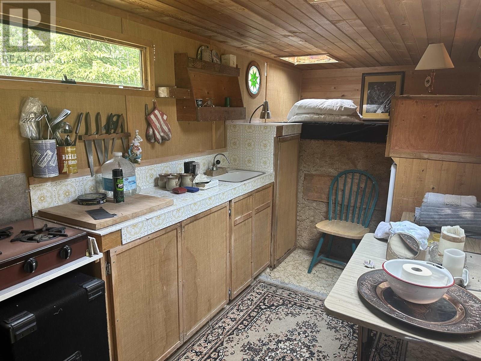 21023 Tompkins Road, Hudsons Hope, British Columbia  V0C 1V0 - Photo 25 - R3014334