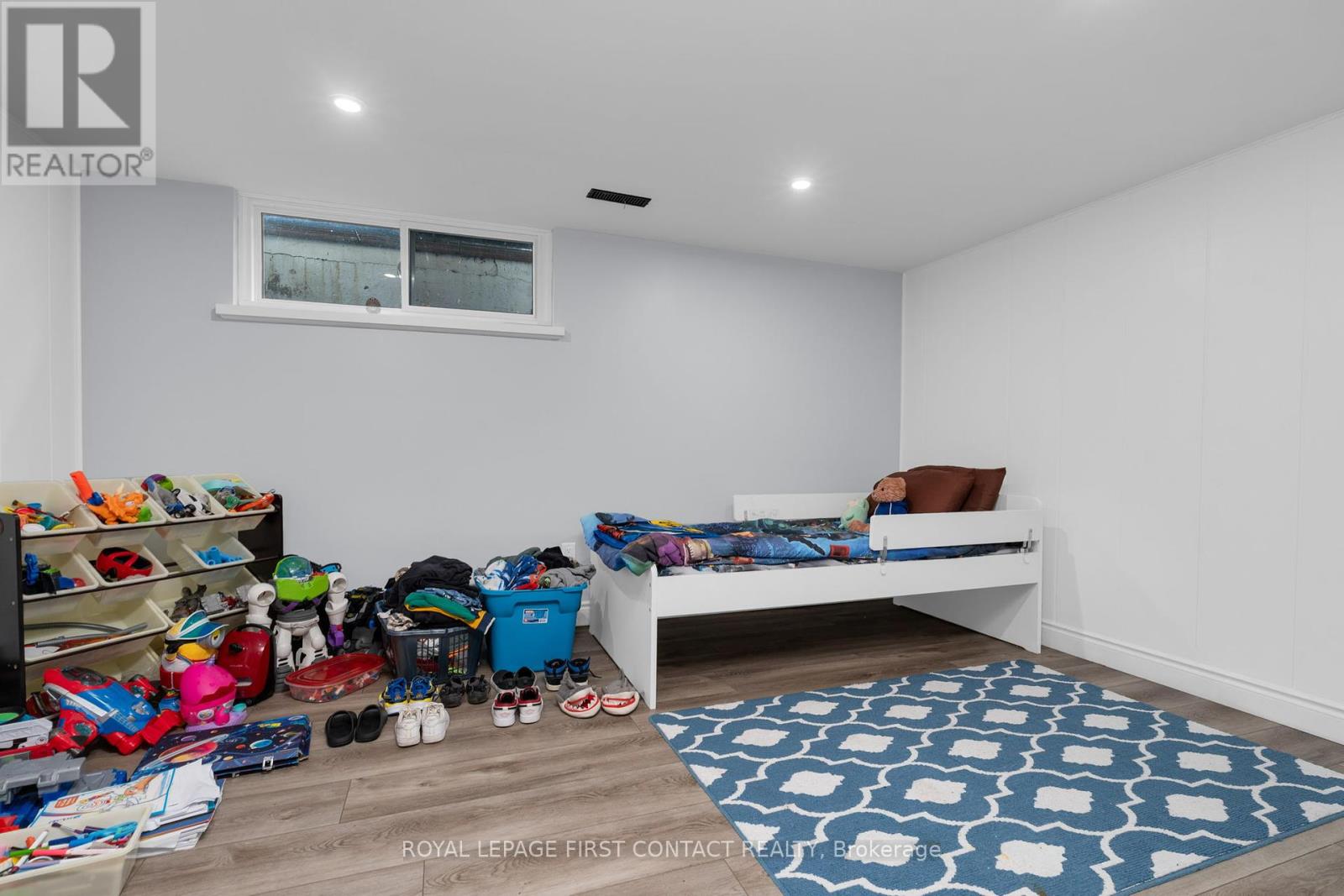 26 Ottaway Avenue, Barrie, Ontario  L4M 2W7 - Photo 28 - S12215398