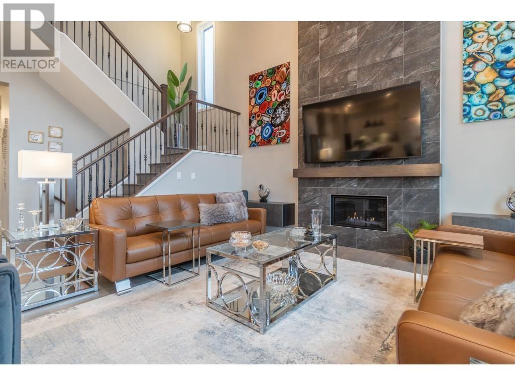 Property at 1419 STRAWLINE HILL STREET image 3