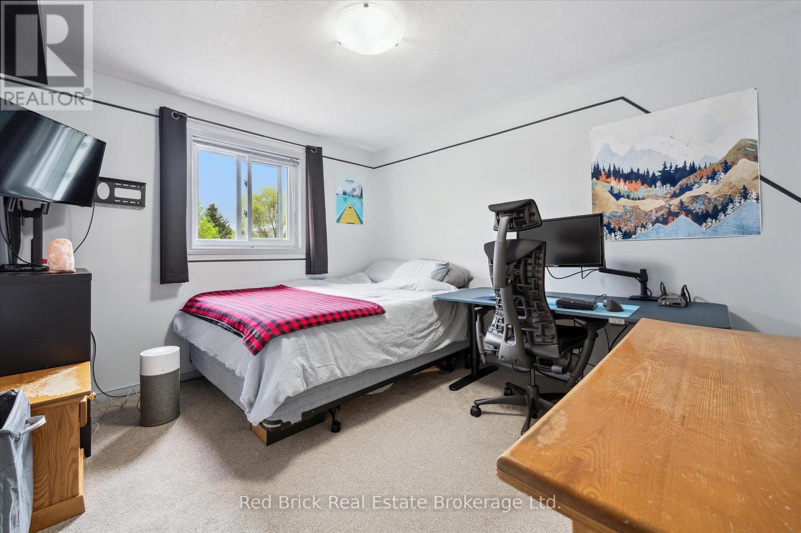 63 Flaherty Drive, Guelph, Ontario  N1H 8K6 - Photo 24 - X12217359