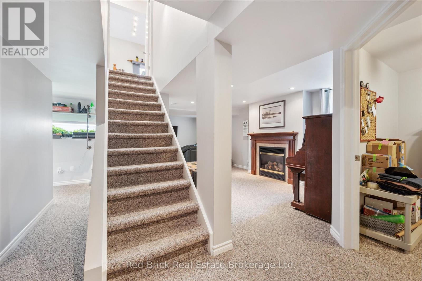 63 Flaherty Drive, Guelph, Ontario  N1H 8K6 - Photo 29 - X12217359