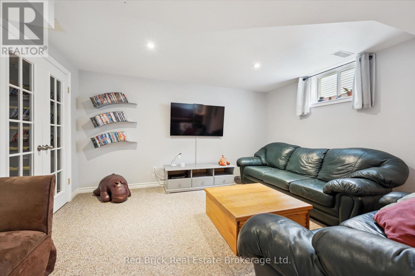 63 Flaherty Drive, Guelph, Ontario  N1H 8K6 - Photo 32 - X12217359