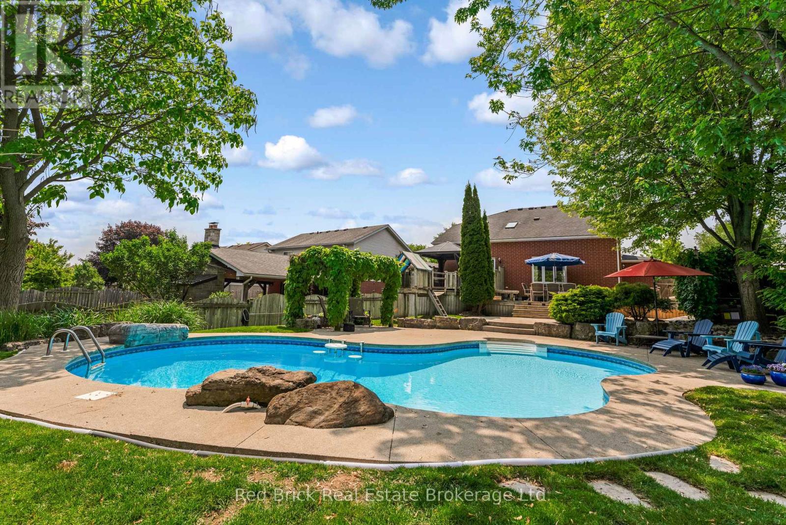 63 Flaherty Drive, Guelph, Ontario  N1H 8K6 - Photo 39 - X12217359