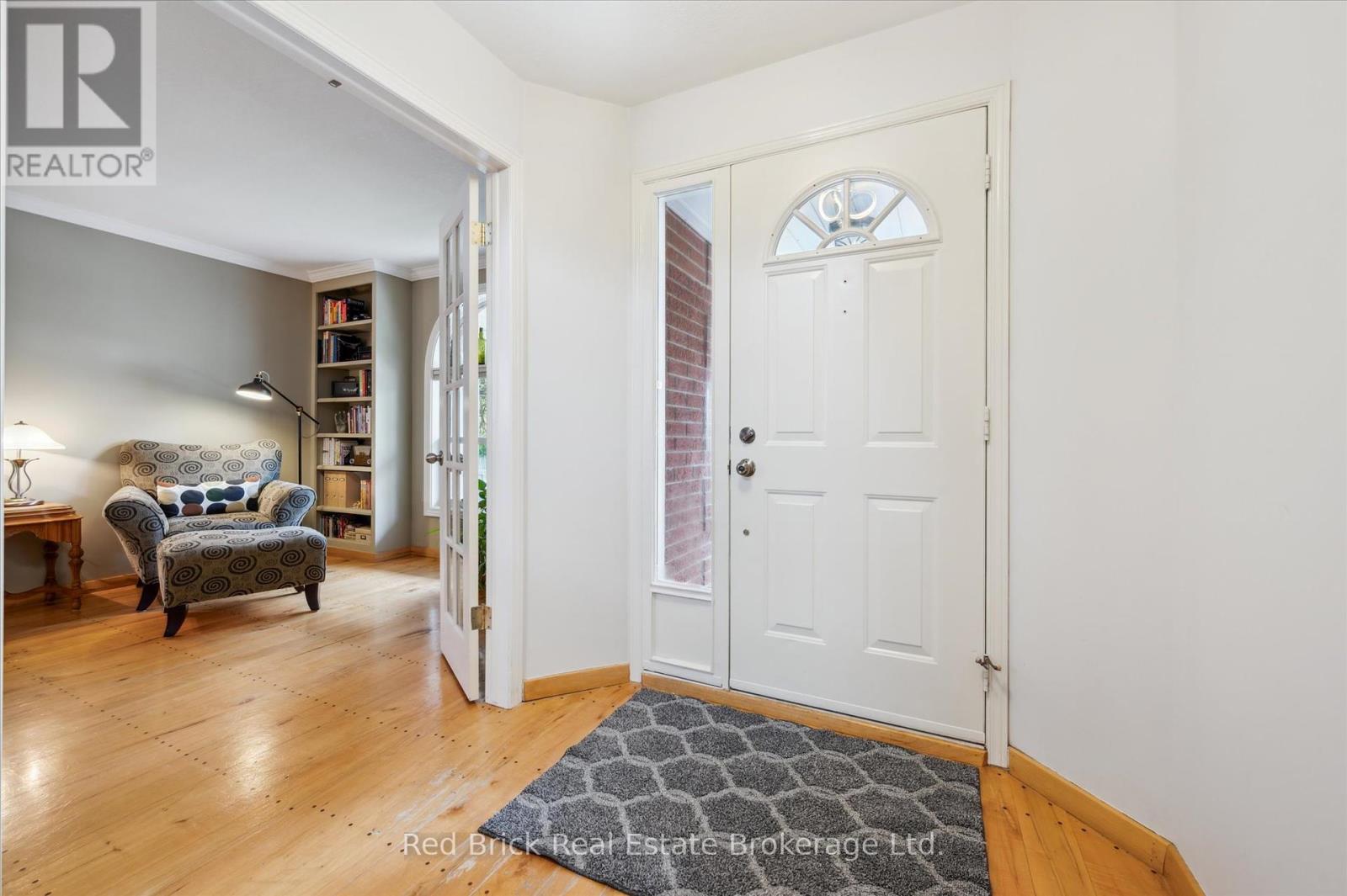 63 Flaherty Drive, Guelph, Ontario  N1H 8K6 - Photo 5 - X12217359